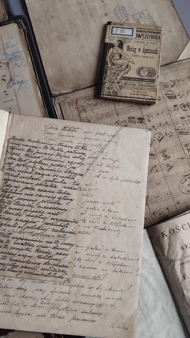 egzemplarze partytur i librett, które zostaną zdygitalizowane 