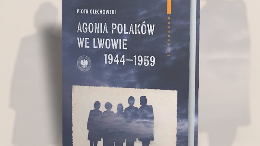Obrazek do wydarzenia, okładka książki przedstawiająca zarys pięciu kobiecych sylwetek stojących na trawie.